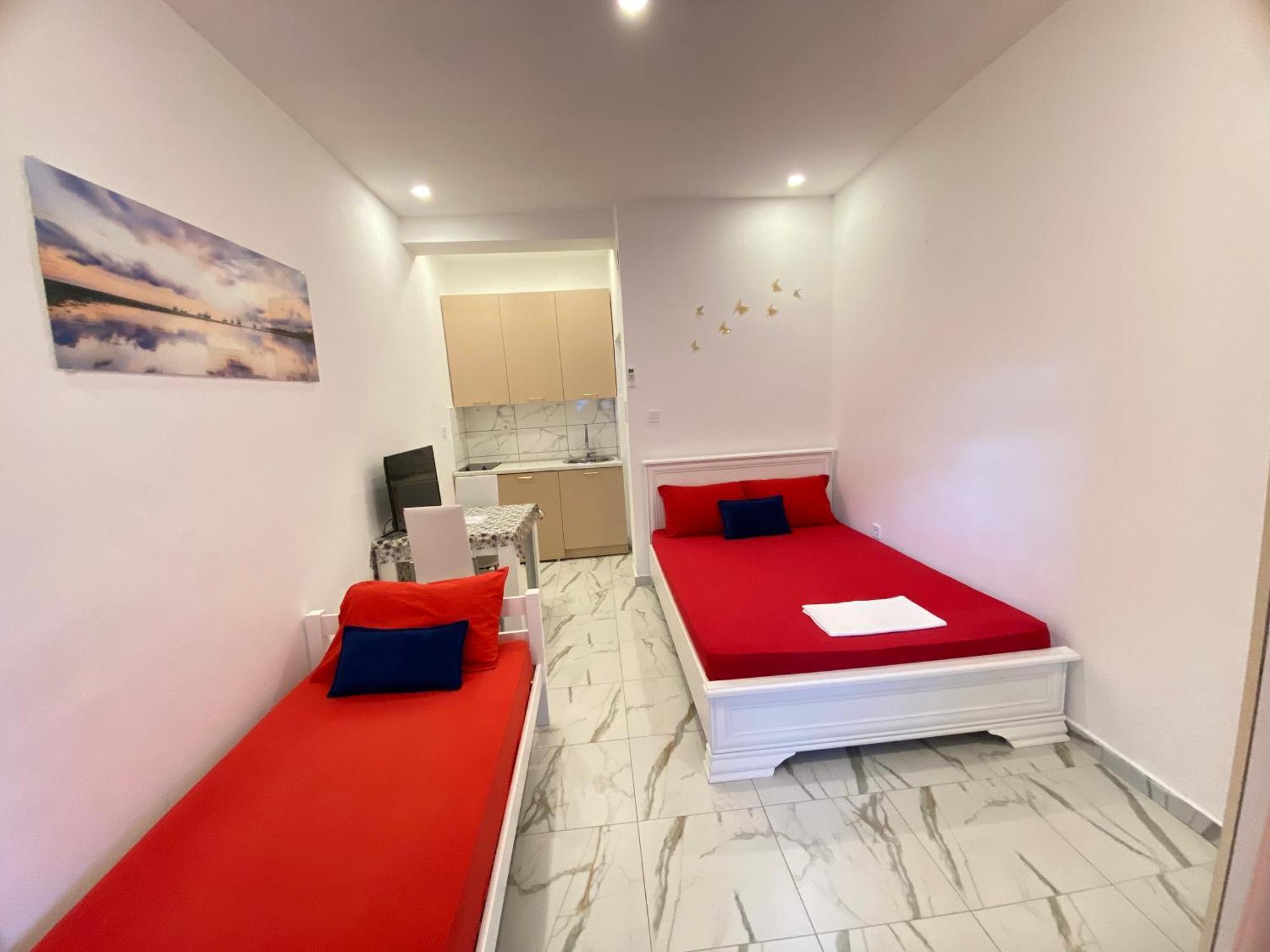 Banicevic Apartmani Ðenovići Zewnętrze zdjęcie