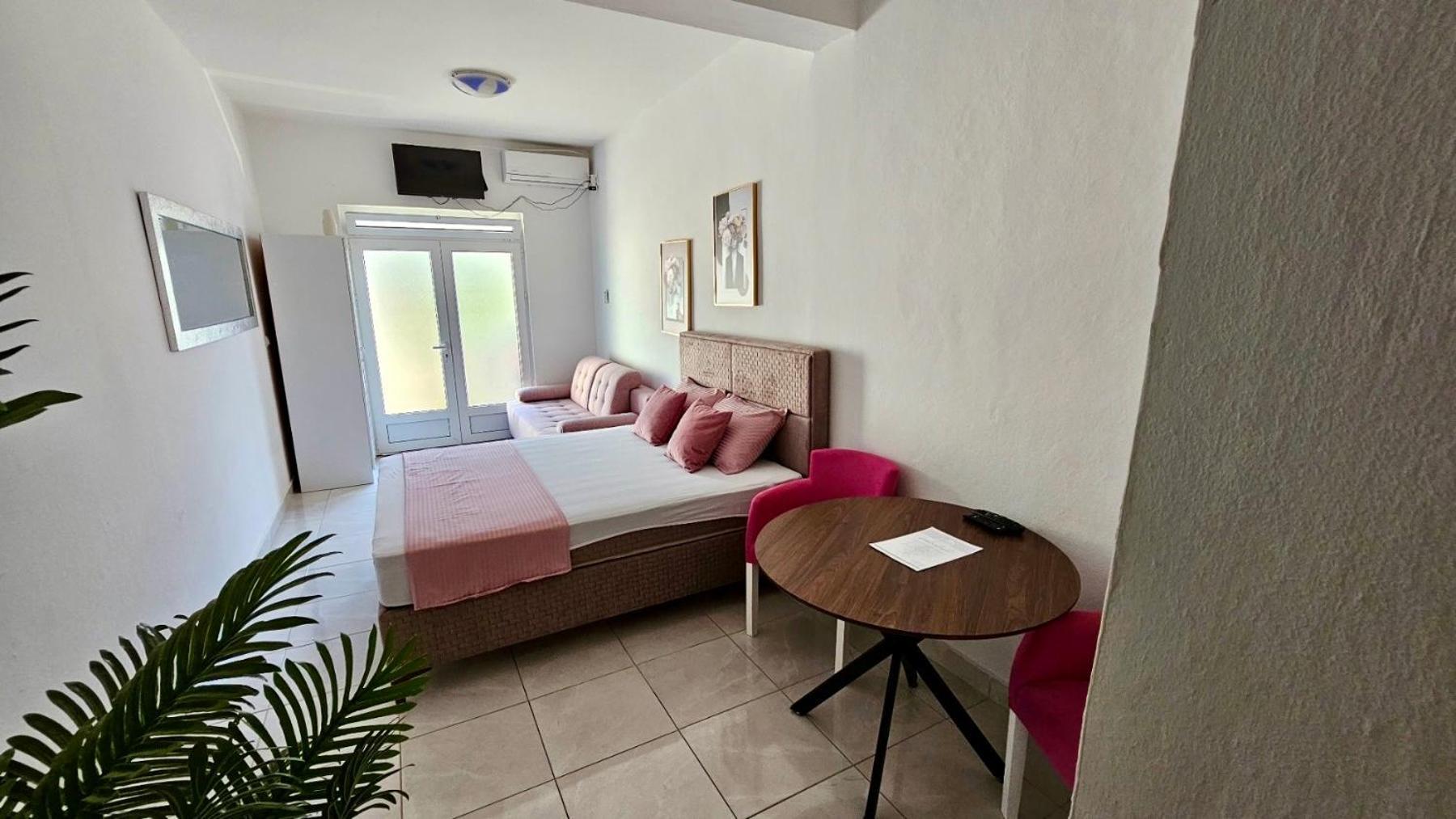 Banicevic Apartmani Ðenovići Zewnętrze zdjęcie